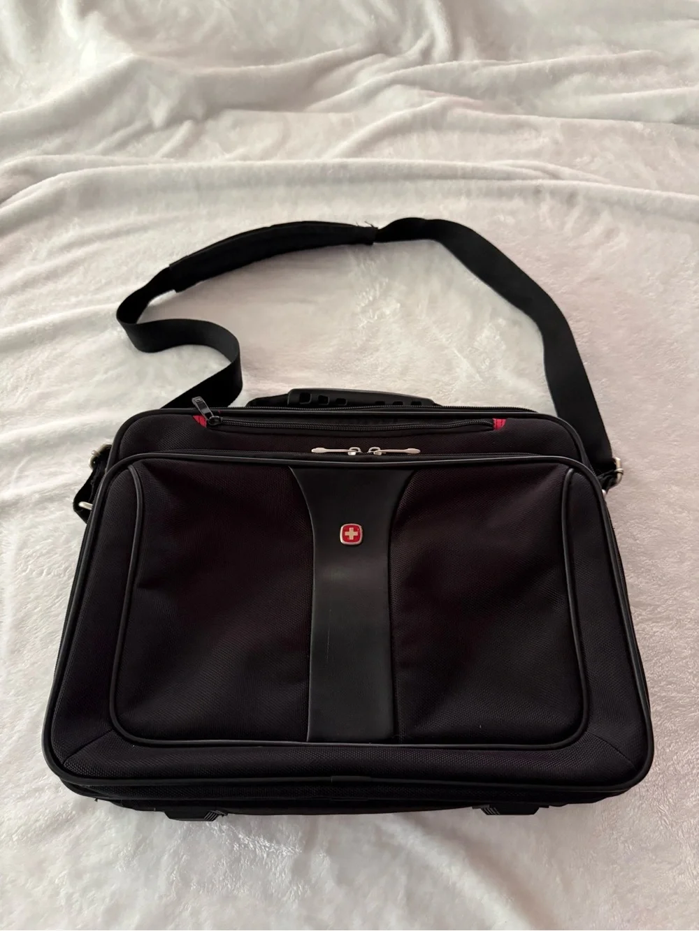 Wenger Swiss Army Laptop Briefcase Shoulder Bag 16” Black Multiple Pockets